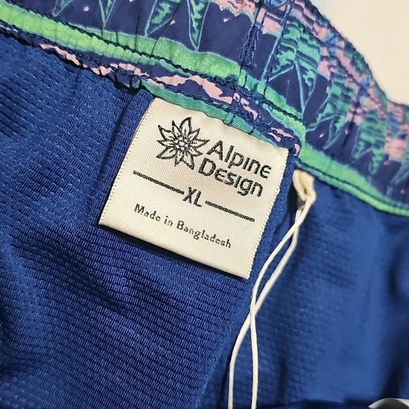 Alpine Design Men's Blue and Green Swim Trunks XL New - Picture 3 of 6